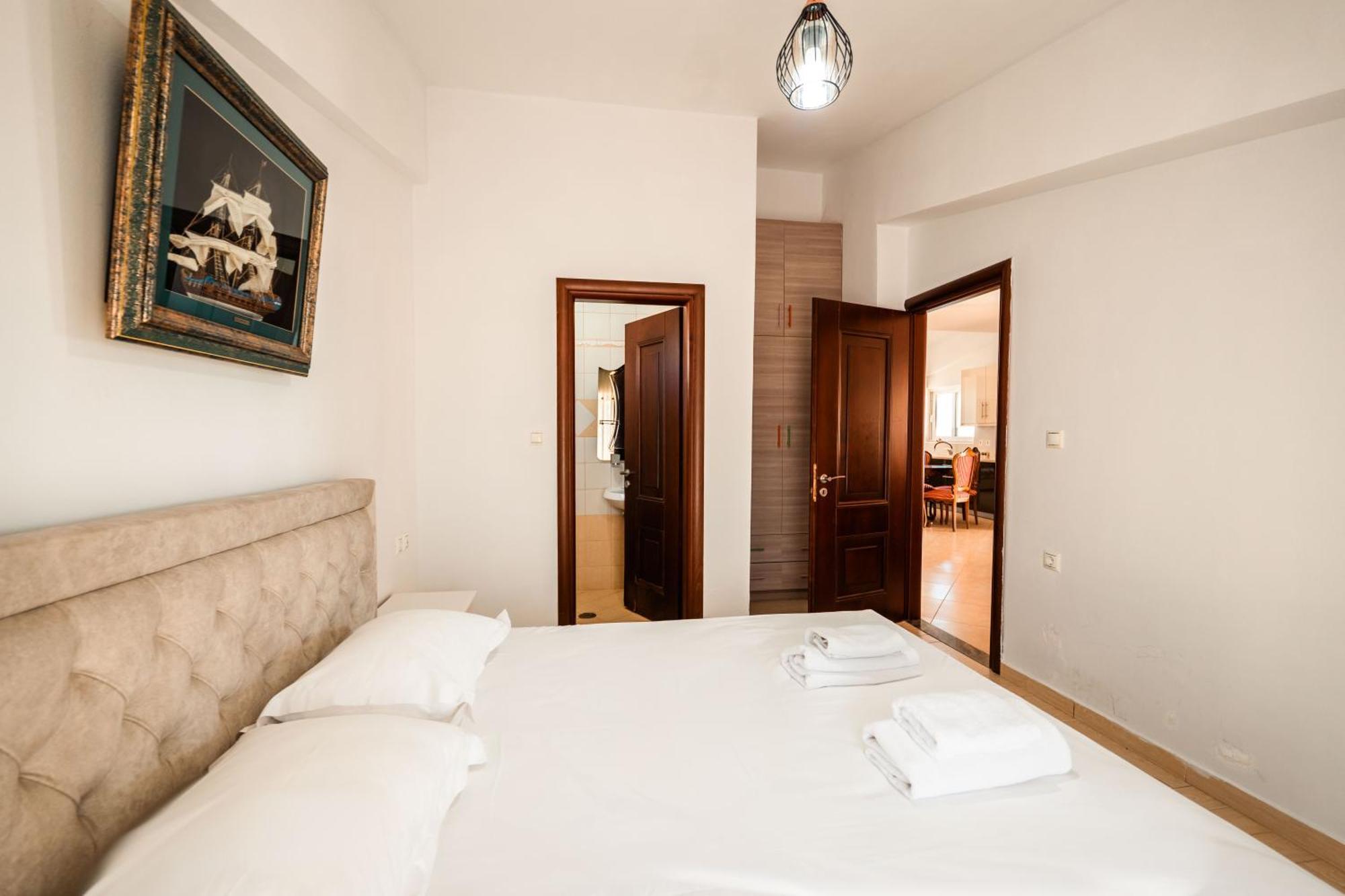 Alnes Hotel Sarande Ngoại thất bức ảnh