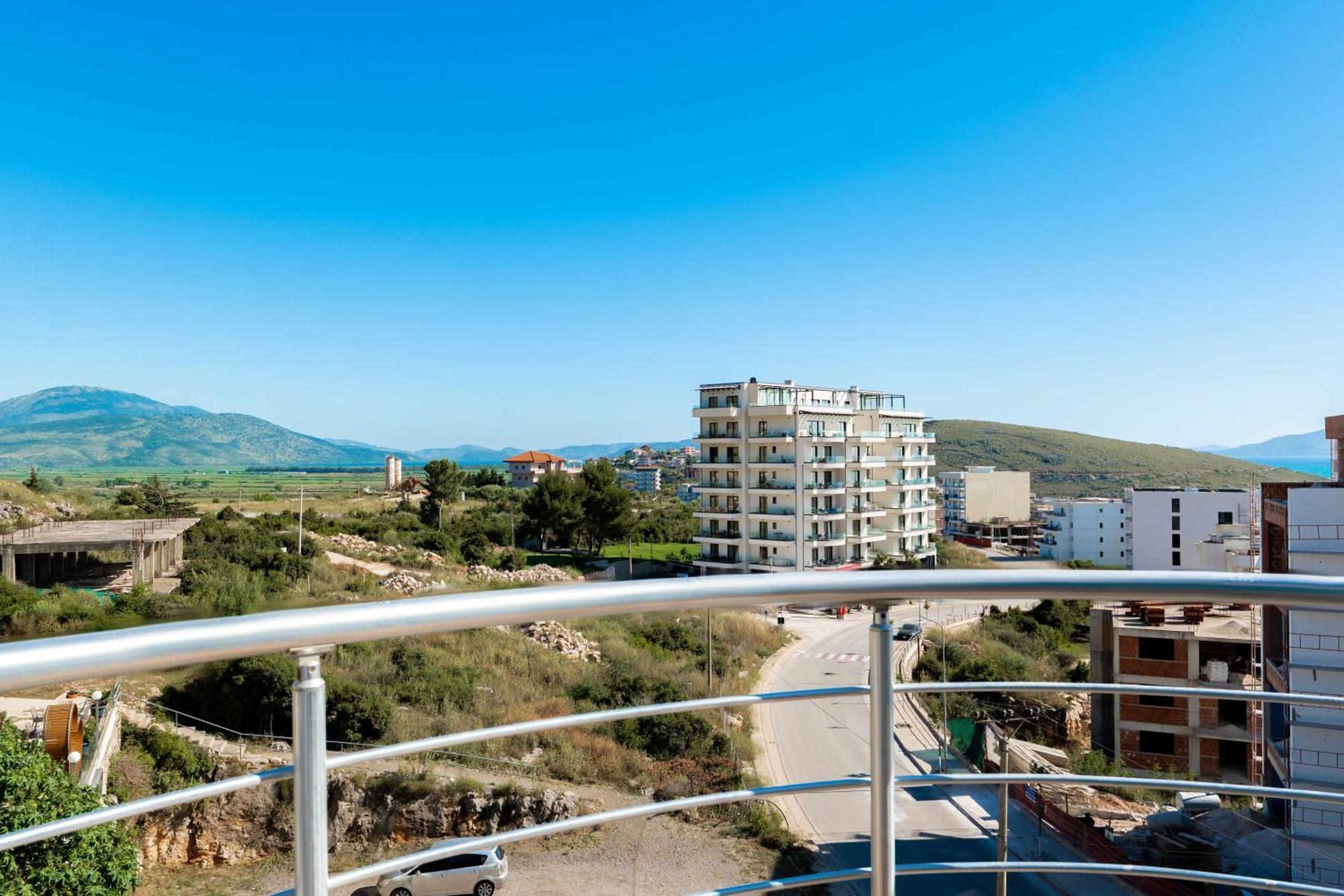 Alnes Hotel Sarande Ngoại thất bức ảnh