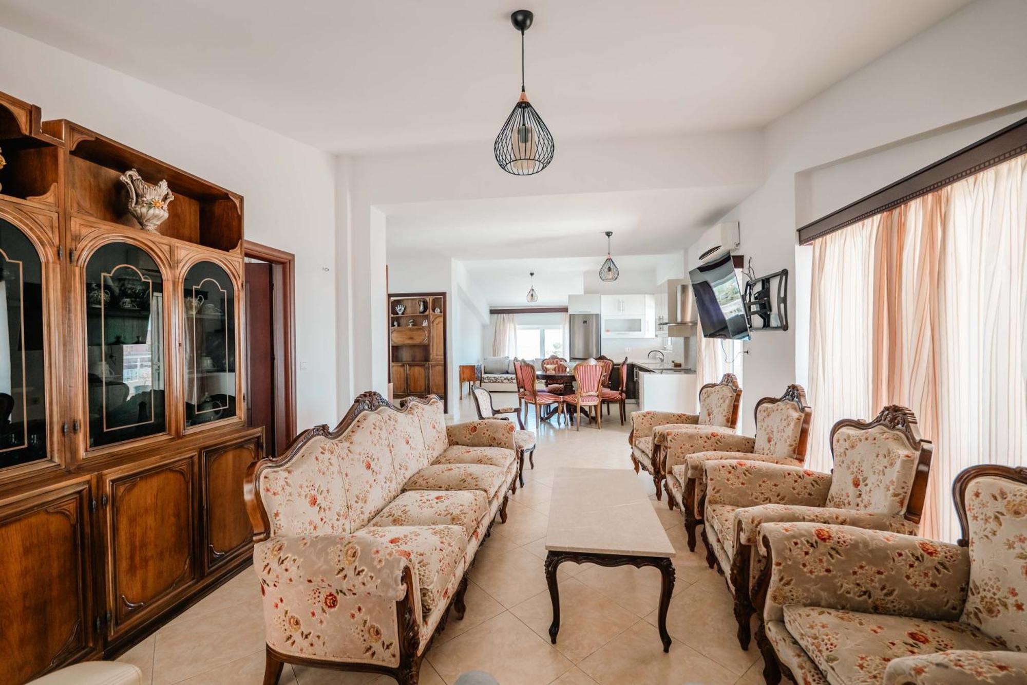 Alnes Hotel Sarande Ngoại thất bức ảnh