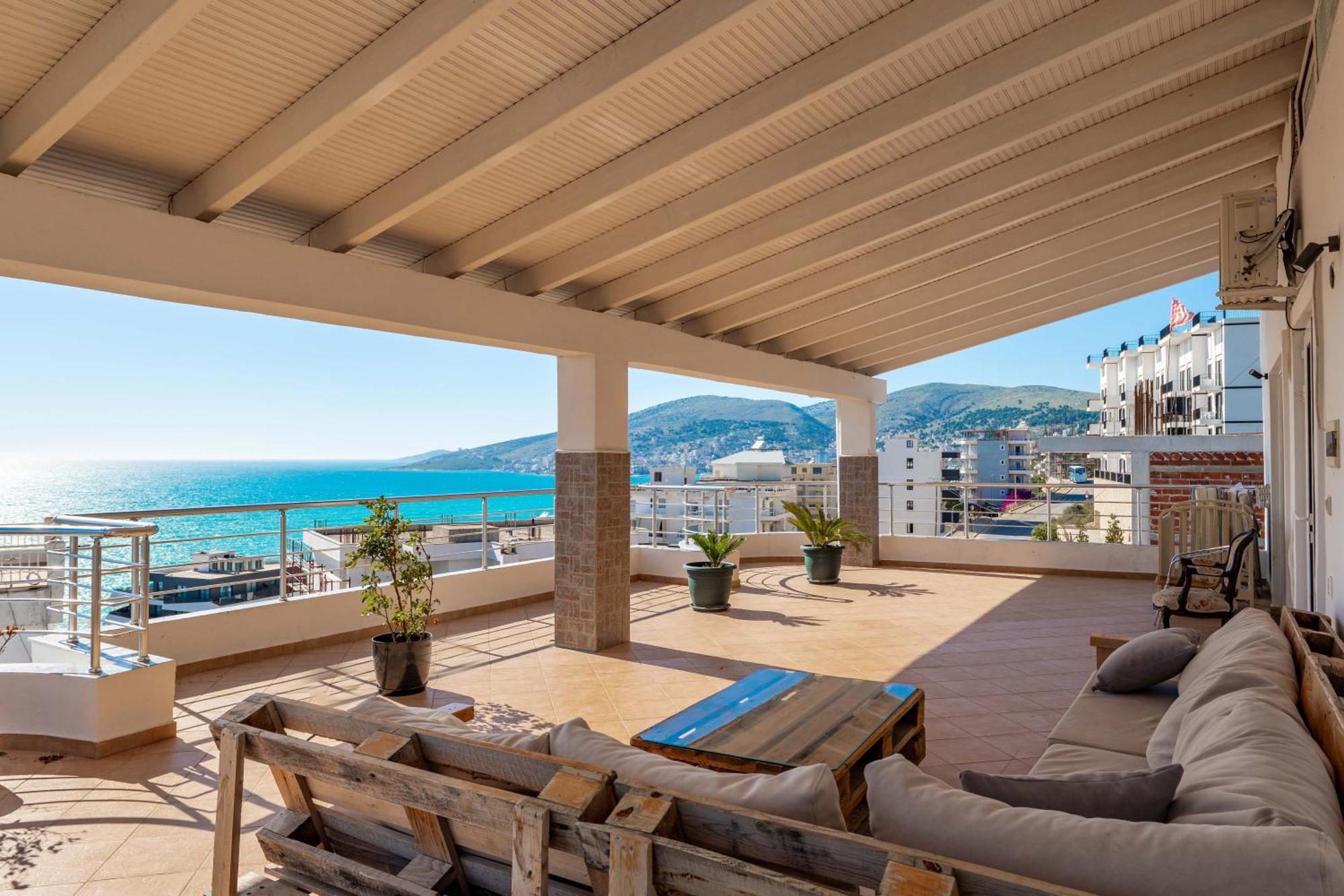Alnes Hotel Sarande Ngoại thất bức ảnh